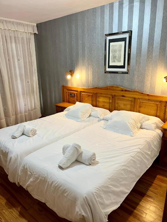 Hotel Eriste Zewnętrze zdjęcie